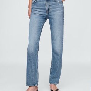 Gap High Rise ’90s Straight Jeans